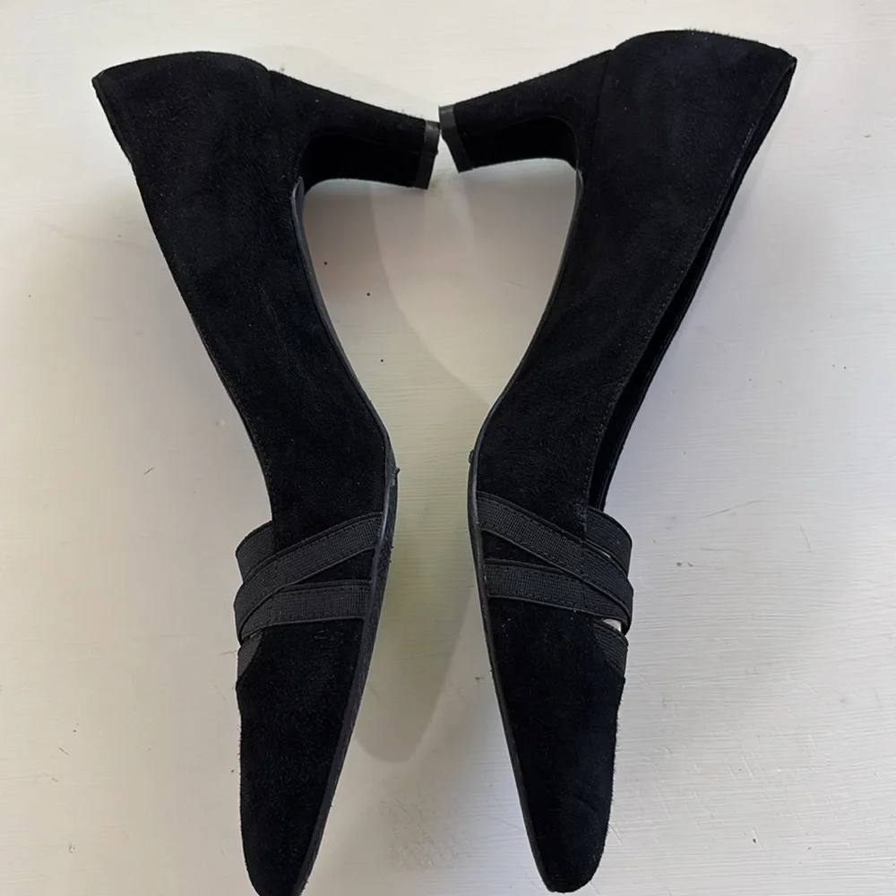 Stuart Weitzman Black Women's suede‎ classic pumps Size 8.5N